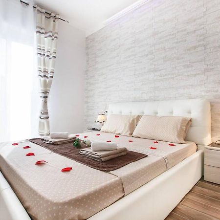 Апартаменты Residenza Larissa Luxury 1 Верона Экстерьер фото